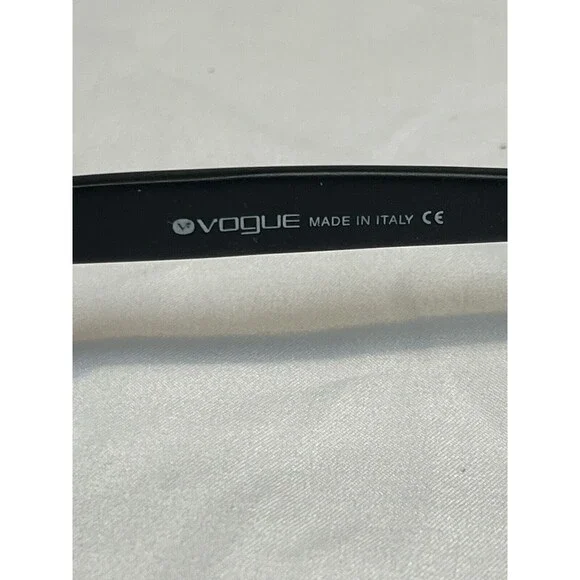 VOGUE VO2180-S Sunglasses Italy Vintage - Picture 4 of 8